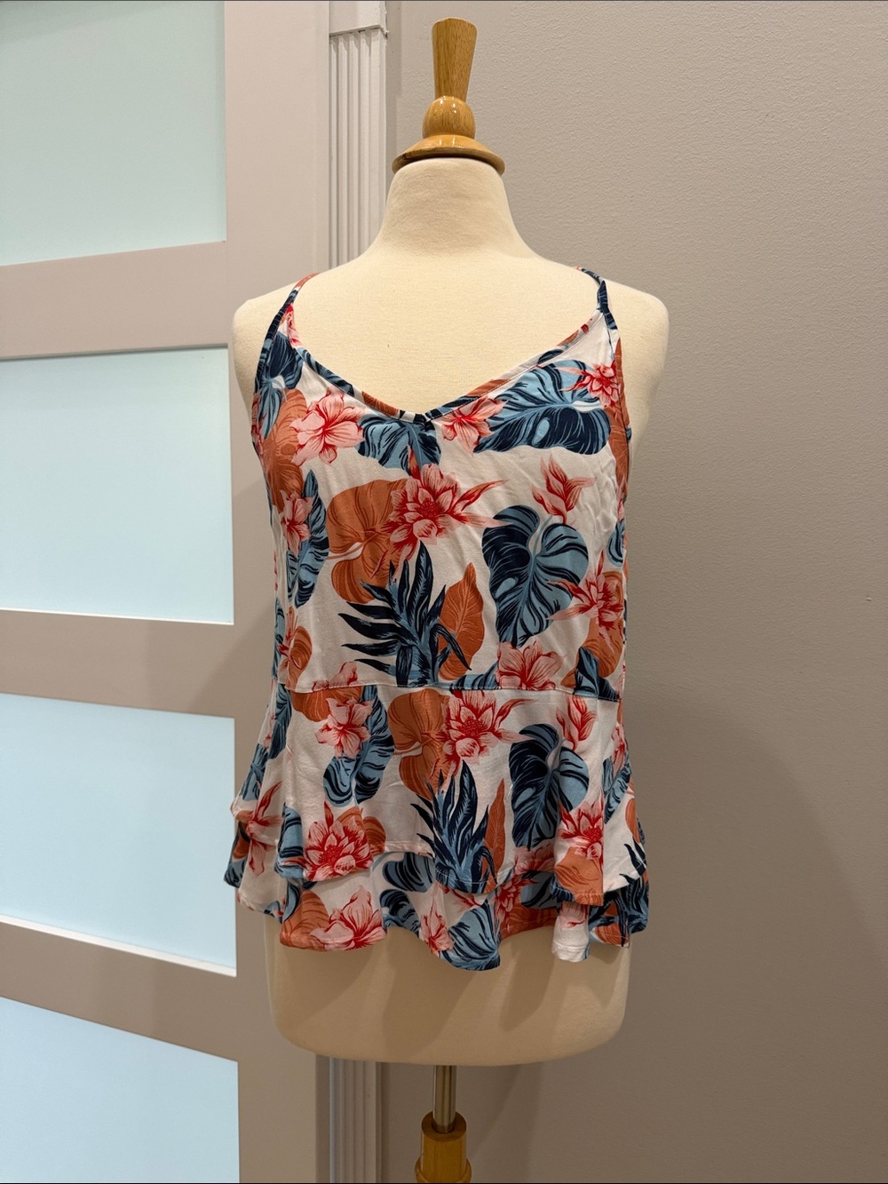 Roxy White Tropical Floral Tiered Camisole - NWT